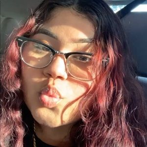 Meet your Posher, Jimena